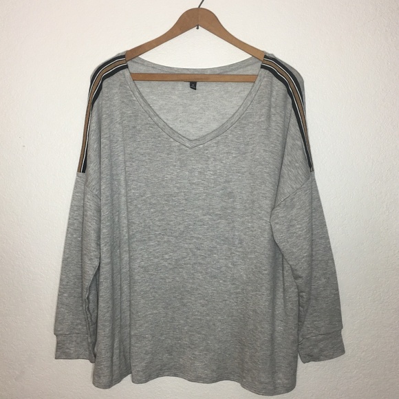 Signature Studio Tops - Signature Studio Plus Size Blouse Size 2X Signature Studio Tops - Signature Studio Plus Size Blouse Size 2X